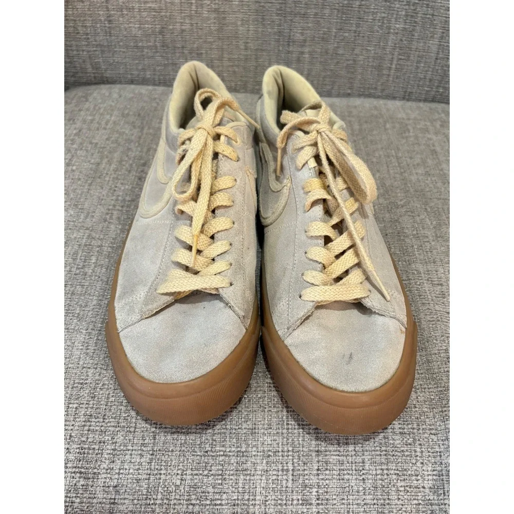 Nike Blazer Low Tan Gum Suede Sneakers Mens 10 FN7404-200